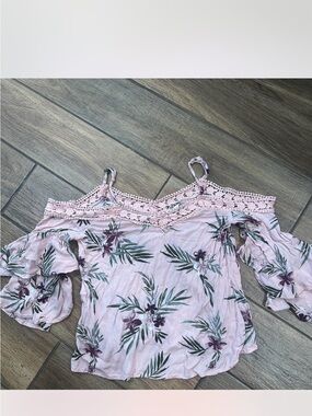 Aeropostale Cold-Shoulder Pink Floral Lace Trim Blouse